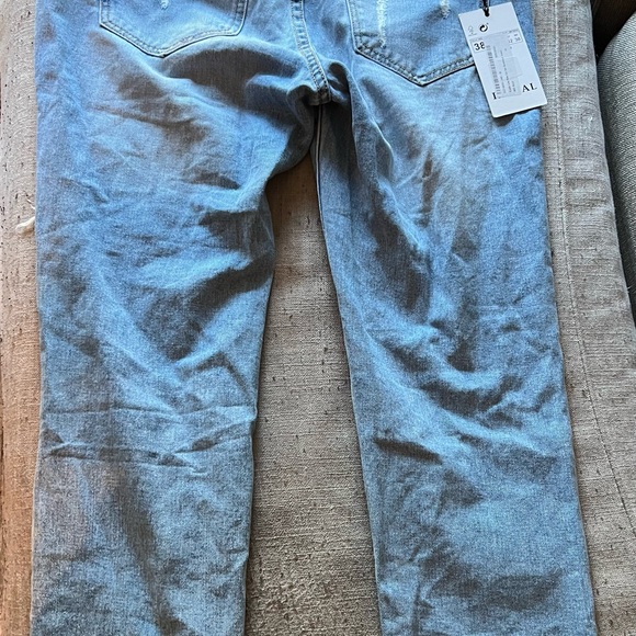 Designer redial distressed boyfriend blue jeans. Sz 38z. With tags - Picture 3 of 4
